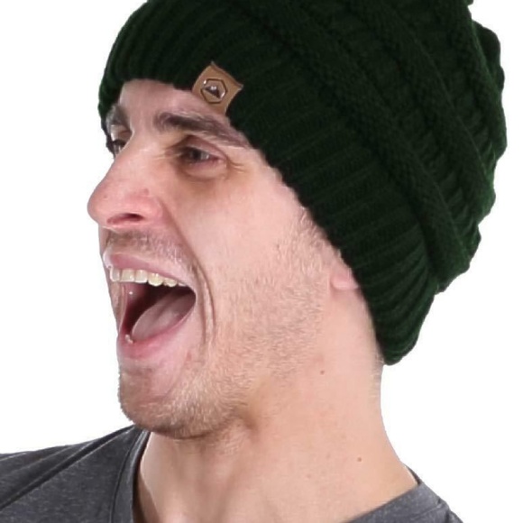 NWT Cable knit beanie - Chunky and soft - Black - Picture 5 of 6